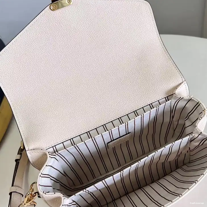 Fashionrep Bag LV 2404HT0006 0612